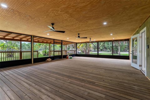 Villa ou maison à louer à West Palm Beach, Floride: 5 chambres, 252.88 m2 № 1882609 - photo 12