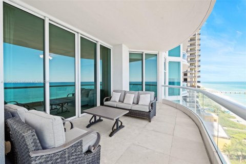 Condominio en venta en Sunny Isles Beach, Florida, 2 dormitorios, 207.64 m2 № 1963634 - foto 20