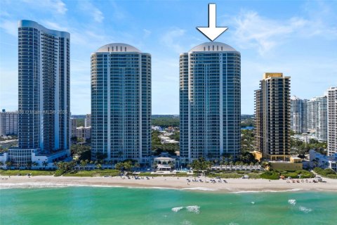Condominio en venta en Sunny Isles Beach, Florida, 2 dormitorios, 207.64 m2 № 1963634 - foto 30