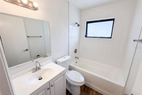 Villa ou maison à vendre à Orlando, Floride: 3 chambres, 89.56 m2 № 2110985 - photo 13