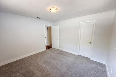 Villa ou maison à vendre à Orlando, Floride: 3 chambres, 89.56 m2 № 2110985 - photo 12