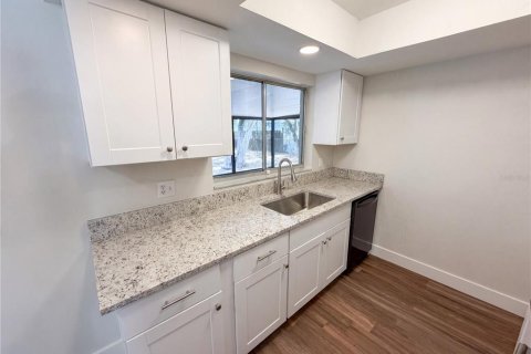 Villa ou maison à vendre à Orlando, Floride: 3 chambres, 89.56 m2 № 2110985 - photo 17