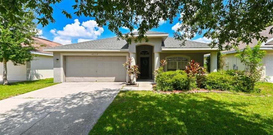 Villa ou maison à Lutz, Floride 4 chambres, 240.34 m2 № 1906517