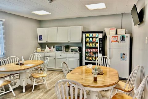 Propiedad comercial en venta en Clearwater, Florida № 2099863 - foto 28