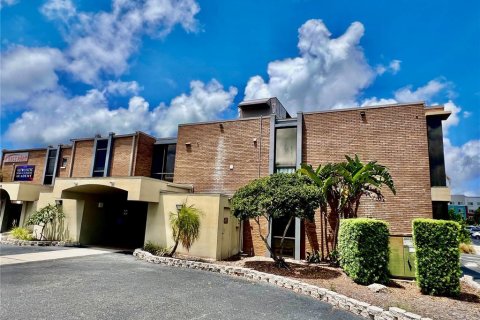 Propiedad comercial en venta en Clearwater, Florida № 2099863 - foto 2