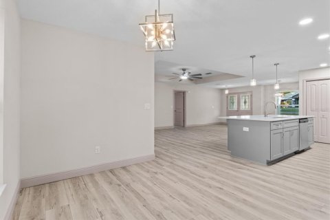 Купить виллу или дом в Ситрэс-Спрингс, Флорида 6 комнат, 160.07м2, № 2156652 - фото 23