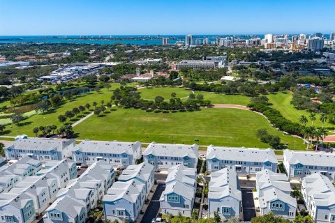 Touwnhouse à vendre à Sarasota, Floride: 3 chambres, 181.72 m2 № 2437223 - photo 27