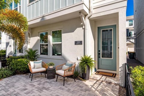 Touwnhouse à vendre à Sarasota, Floride: 3 chambres, 181.72 m2 № 2437223 - photo 2