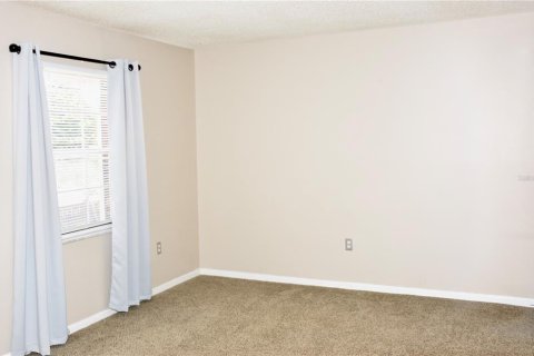 Condo in Lakeland, Florida, 2 bedrooms  № 2121095 - photo 14