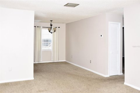 Condo in Lakeland, Florida, 2 bedrooms  № 2121095 - photo 6
