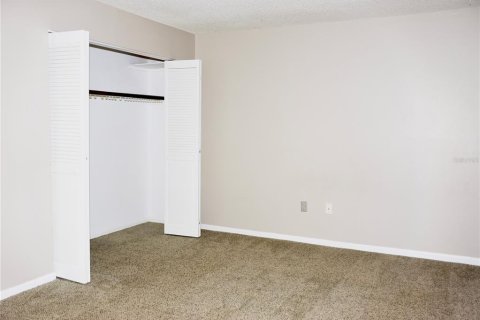 Condo in Lakeland, Florida, 2 bedrooms  № 2121095 - photo 15