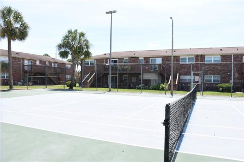 Condo in Lakeland, Florida, 2 bedrooms  № 2121095 - photo 29