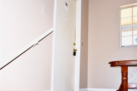 Condo in Lakeland, Florida, 2 bedrooms  № 2121095 - photo 3