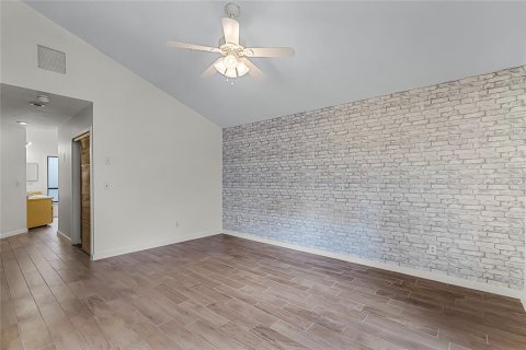 House in Longwood, Florida 3 bedrooms, 171.13 sq.m. № 1917865 - photo 26