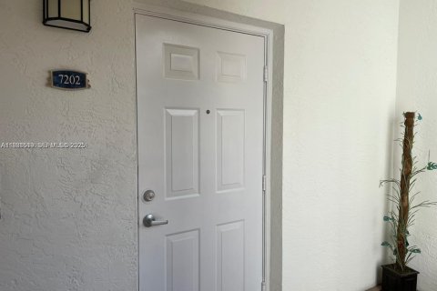 Condo in Aventura, Florida, 1 bedroom  № 2052933 - photo 3