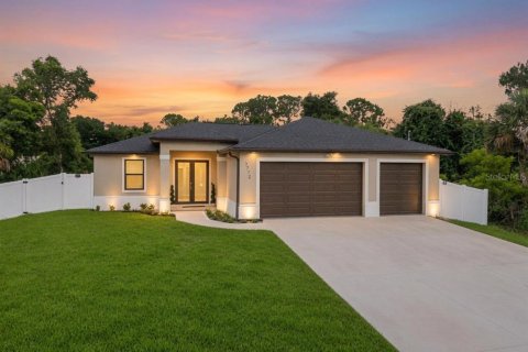 House in North Port, Florida 3 bedrooms, 161 sq.m. № 2195937