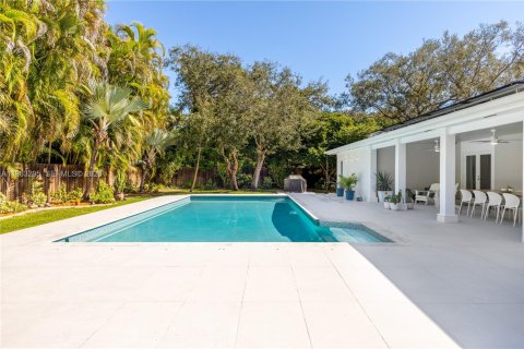 Villa ou maison à vendre à Miami, Floride: 4 chambres, 301.93 m2 № 2025580 - photo 12