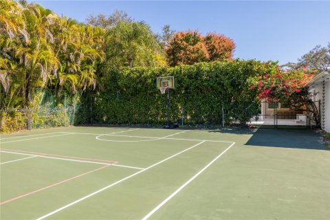 Villa ou maison à vendre à Miami, Floride: 4 chambres, 301.93 m2 № 2025580 - photo 9