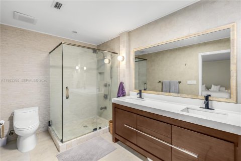 Villa ou maison à vendre à Miami, Floride: 4 chambres, 301.93 m2 № 2025580 - photo 22
