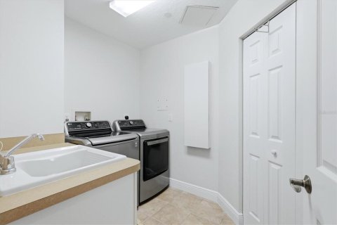 Condominio en venta en Lakewood Ranch, Florida, 3 dormitorios, 212.47 m2 № 2093156 - foto 30