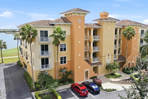 Condominio en Lakewood Ranch, Florida, 3 dormitorios  № 2093156