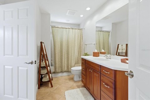 Condominio en venta en Lakewood Ranch, Florida, 3 dormitorios, 212.47 m2 № 2093156 - foto 25