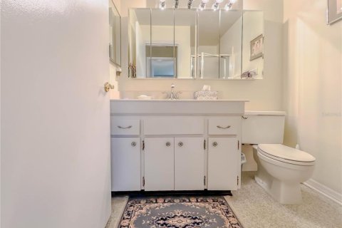 Condo in Sun City Center, Florida, 2 bedrooms  № 1338543 - photo 29