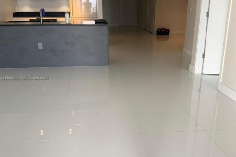 Copropriété à vendre à Miami, Floride: 2 chambres, 123.1 m2 № 2179833 - photo 13