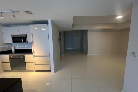 Copropriété à vendre à Miami, Floride: 2 chambres, 123.1 m2 № 2179833 - photo 3