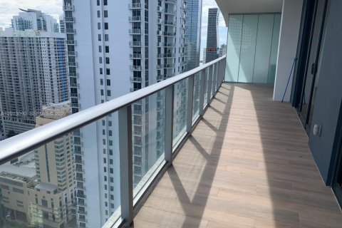 Copropriété à vendre à Miami, Floride: 2 chambres, 123.1 m2 № 2179833 - photo 15
