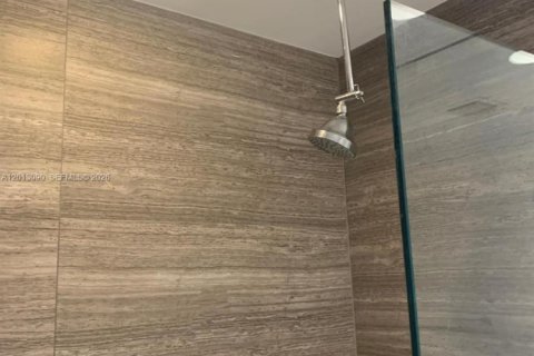 Copropriété à vendre à Miami, Floride: 2 chambres, 123.1 m2 № 2179833 - photo 30