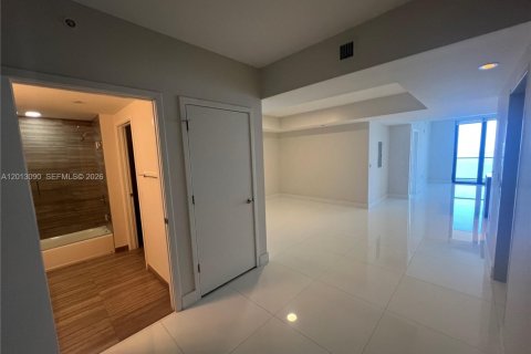 Copropriété à vendre à Miami, Floride: 2 chambres, 123.1 m2 № 2179833 - photo 5