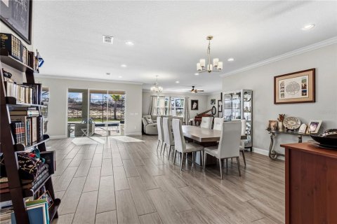 House in Davenport, Florida 6 bedrooms, 390 sq.m. № 2143791 - photo 6