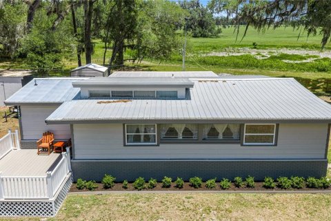House in Dunnellon, Florida 2 bedrooms, 113.81 sq.m. № 2166865