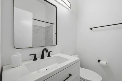 Townhouse in West Palm Beach, Florida 3 bedrooms, 167.22 sq.m. № 2390071 - photo 25