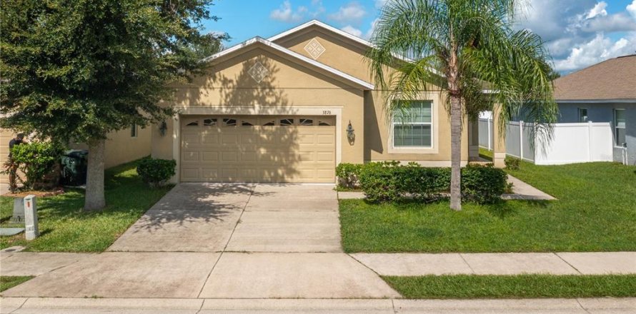 House in Lakeland, Florida 4 bedrooms, 172.89 sq.m. № 1900762