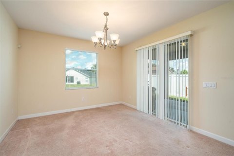 House in Lakeland, Florida 4 bedrooms, 172.89 sq.m. № 1900762 - photo 6