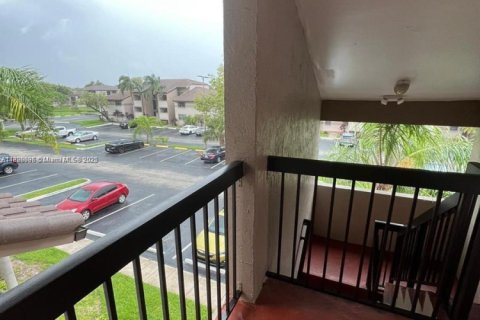 Condominio en venta en Sunrise, Florida, 2 dormitorios, 91.6 m2 № 1950682 - foto 28