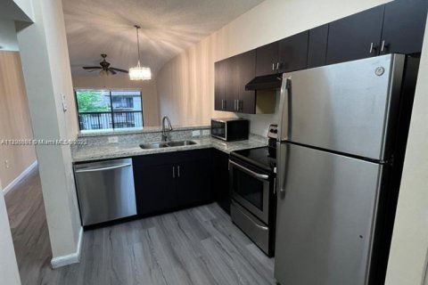 Condominio en venta en Sunrise, Florida, 2 dormitorios, 91.6 m2 № 1950682 - foto 15