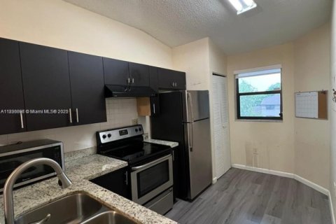 Condominio en venta en Sunrise, Florida, 2 dormitorios, 91.6 m2 № 1950682 - foto 16