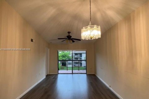 Condominio en venta en Sunrise, Florida, 2 dormitorios, 91.6 m2 № 1950682 - foto 19