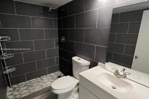 Condominio en venta en Sunrise, Florida, 2 dormitorios, 91.6 m2 № 1950682 - foto 17