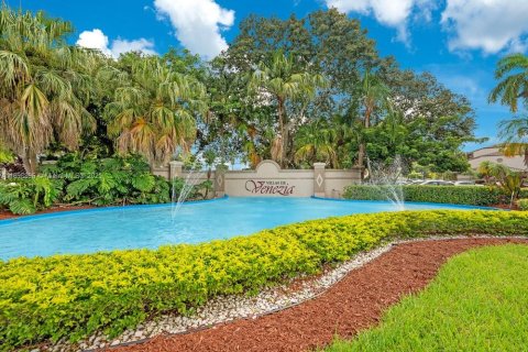 Condominio en venta en Sunrise, Florida, 2 dormitorios, 91.6 m2 № 1950682 - foto 7