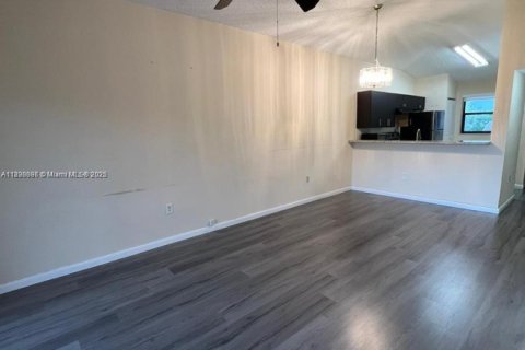 Condominio en venta en Sunrise, Florida, 2 dormitorios, 91.6 m2 № 1950682 - foto 20