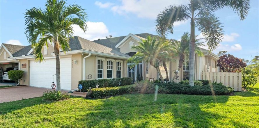 Duplex à Rockledge, Floride 3 chambres, 155.8 m2 № 1556305