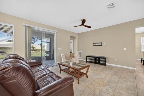 Villa ou maison à vendre à Groveland, Floride: 3 chambres, 178.84 m2 № 2353278 - photo 11