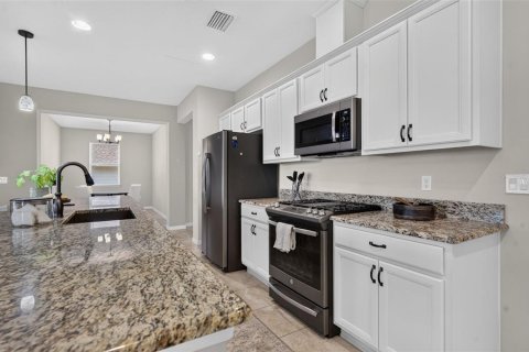 Villa ou maison à vendre à Groveland, Floride: 3 chambres, 178.84 m2 № 2353278 - photo 17