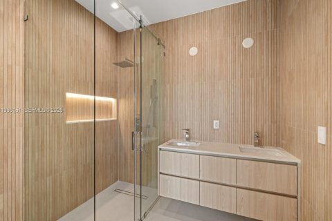 Купить виллу или дом в Норт-Майами, Флорида 6 спален, 412.58м2, № 2027785 - фото 11