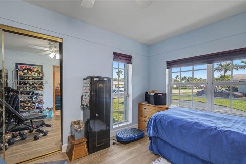 Casa en venta en Cutler Bay, Florida, 4 dormitorios, 210.52 m2 № 2011757 - foto 16