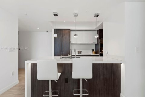 Купить кондоминиум в Майами, Флорида 1 спальня, 70.05м2, № 2005776 - фото 7